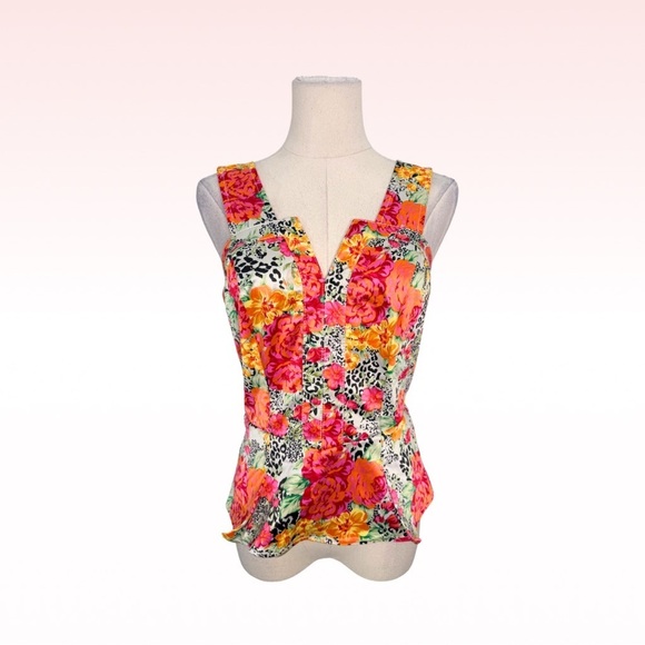 Guess Tops - GUESS Floral Top (Sz S)